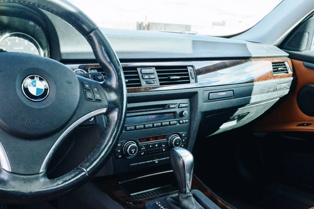 2011 BMW E92 3 Series Coupe - Image 8 of 9