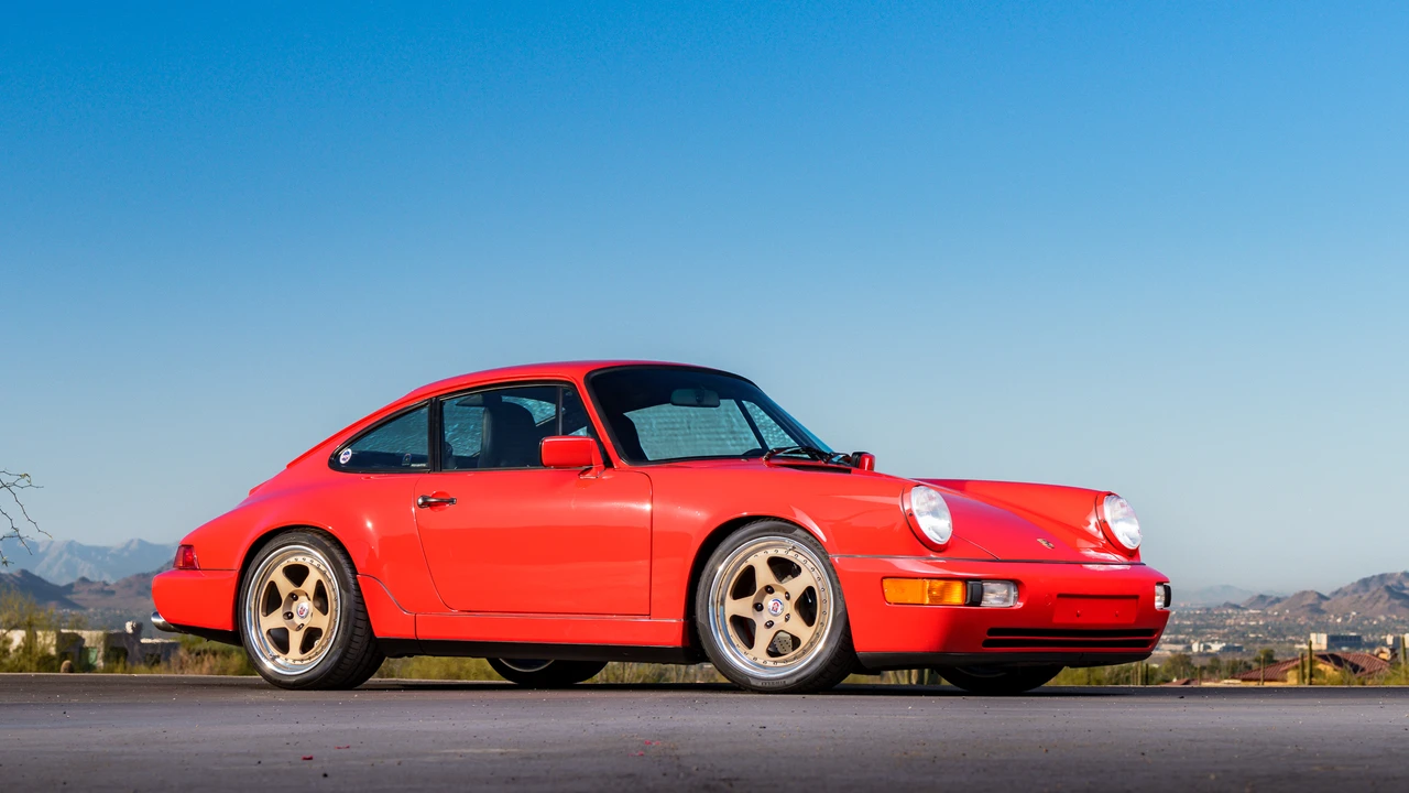 1990 Porsche 964 Carrera 4 - Image 11 of 31