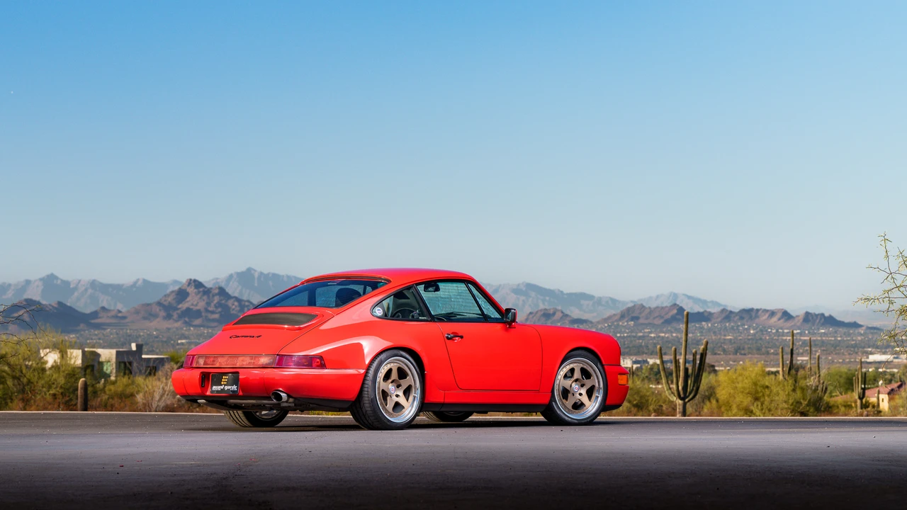 1990 Porsche 964 Carrera 4 - Image 25 of 31