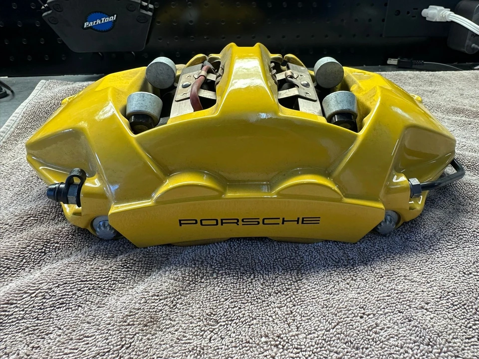 2022 Porsche 718 Cayman GT4 - Image 2 of 31