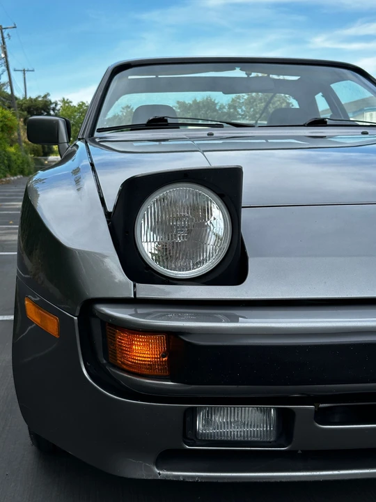 1985 Porsche 944 - Image 5 of 31