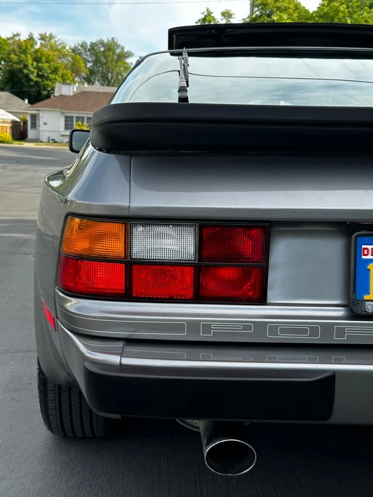 1985 Porsche 944 - Image 7 of 31