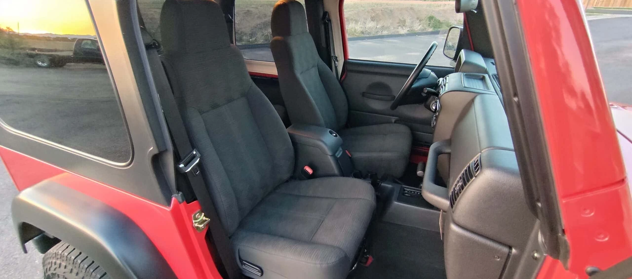 2004 Jeep TJ Wrangler - Image 23 of 31