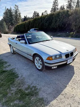 1999 BMW 323i Convertible