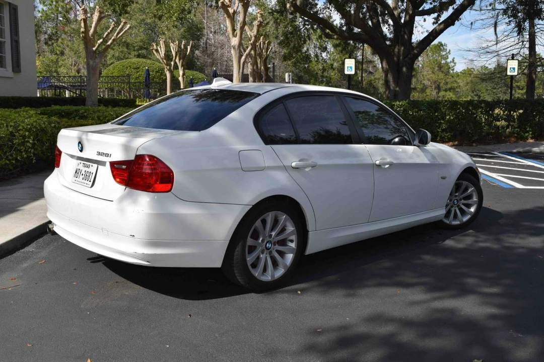 2011 BMW E90 3 Series Sedan - Image 3 of 20