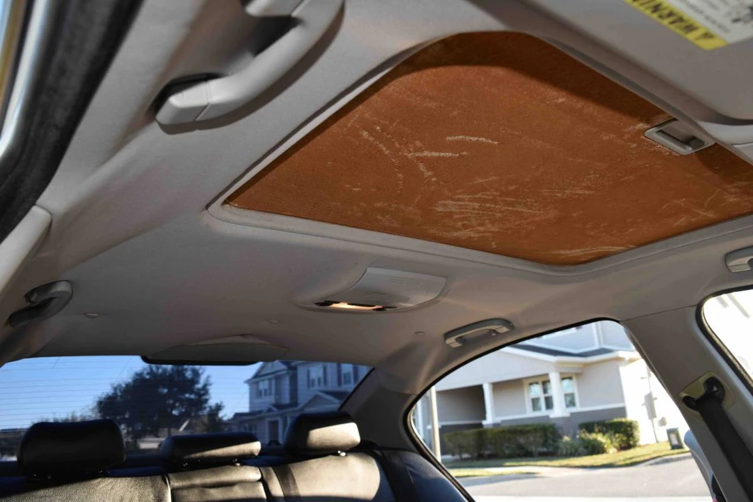 2011 BMW E90 3 Series Sedan - Image 19 of 20