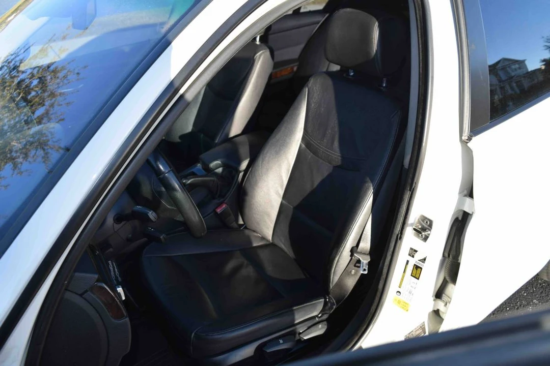 2011 BMW E90 3 Series Sedan - Image 11 of 20