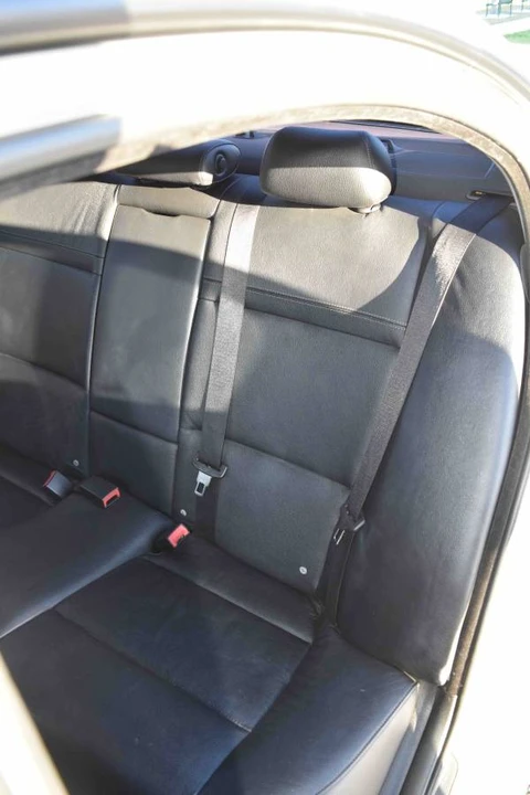2011 BMW E90 3 Series Sedan - Image 10 of 20