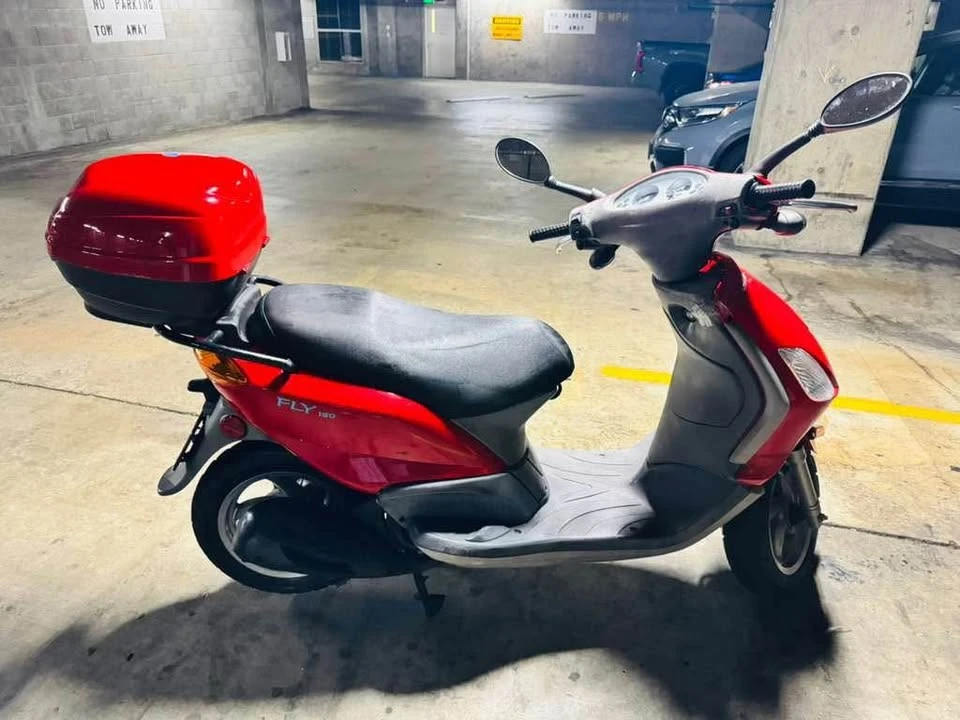 2008 Piaggio - Image 3 of 6