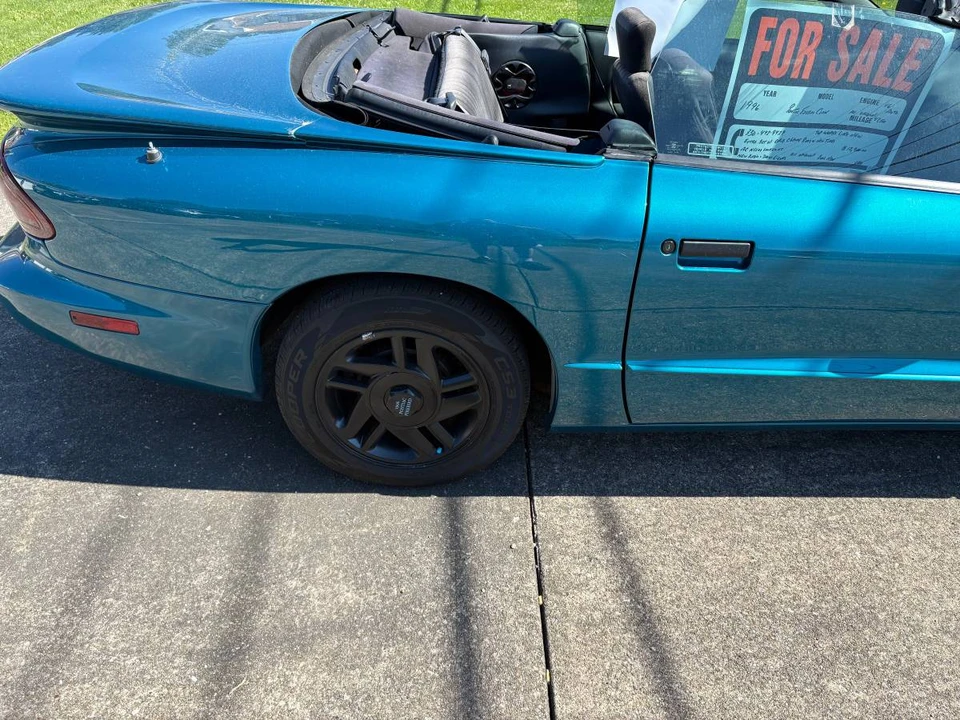 1996 Pontiac Firebird 4th Gen - Image 11 of 17