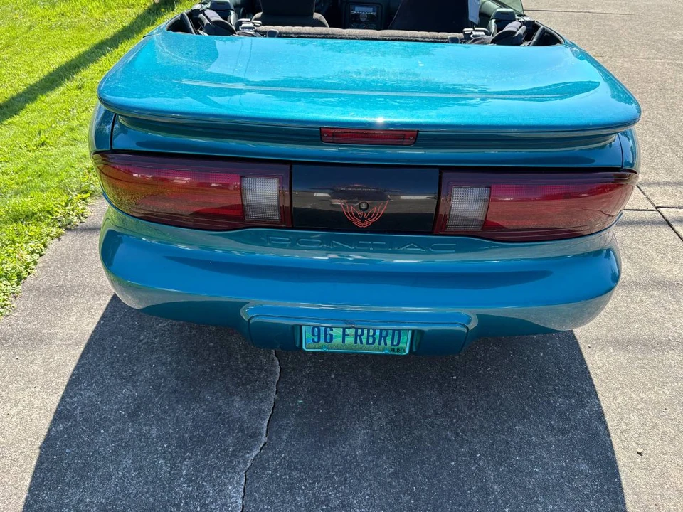 1996 Pontiac Firebird 4th Gen - Image 5 of 17