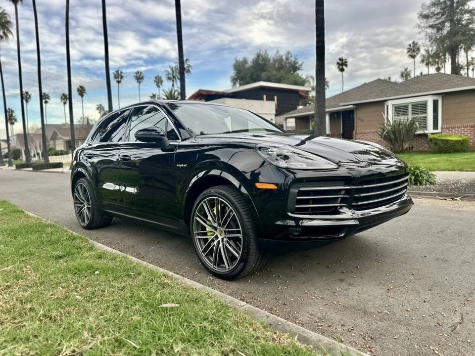 2021 Porsche 9Y0/9Y3 Cayenne - Image 3 of 20