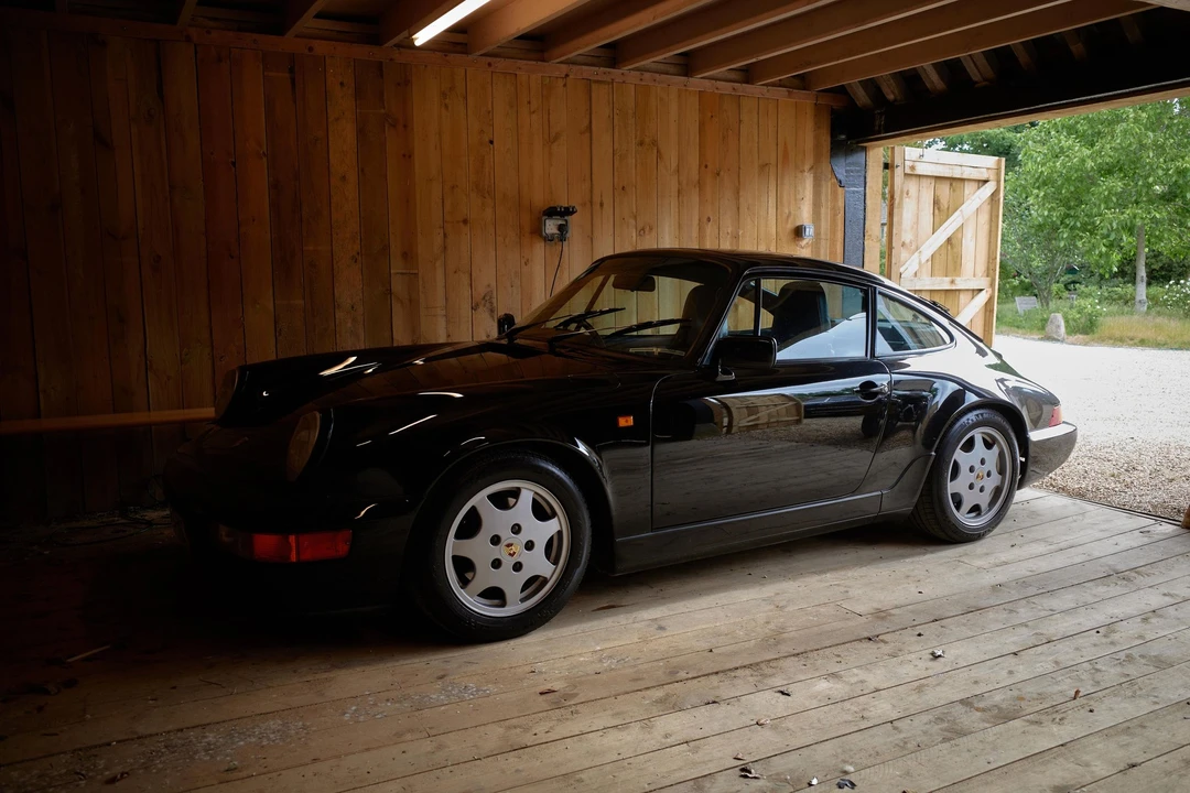 1990 Porsche 964 Carrera 4 - Image 2 of 17