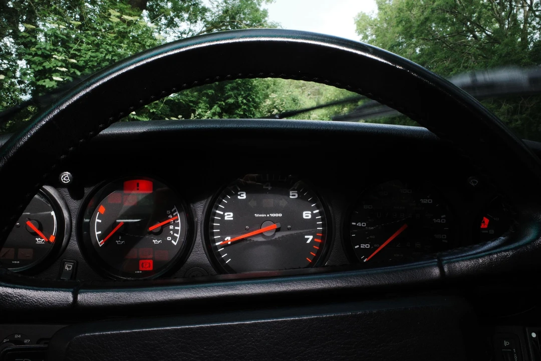 1990 Porsche 964 Carrera 4 - Image 14 of 17