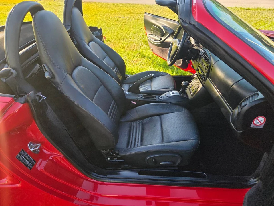 2002 Porsche 986 Boxster - Image 11 of 15