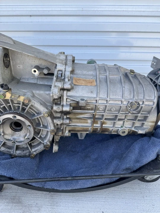 2000 Parts & Memorabilia Gearboxes - Image 3 of 10