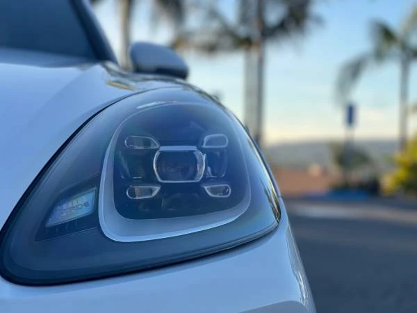 2019 Porsche 9Y0/9Y3 Cayenne - Image 18 of 21