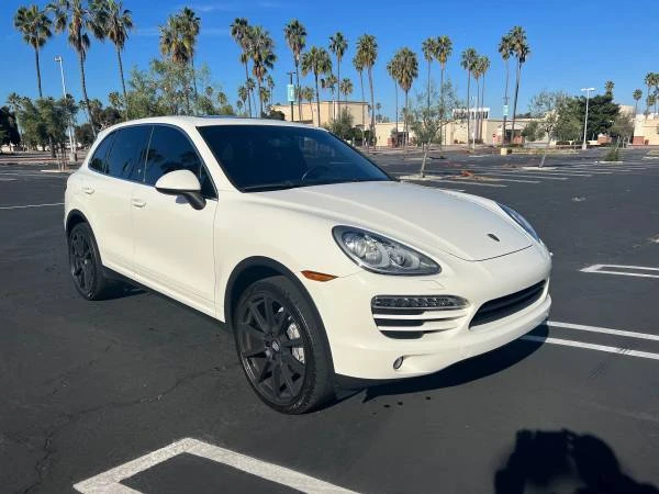 2012 Porsche 958 Cayenne - Image 2 of 12