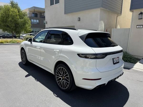 2019 Porsche 9Y0/9Y3 Cayenne - Image 2 of 17