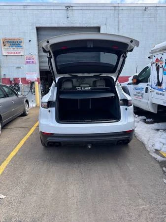 2023 Porsche 9Y0/9Y3 Cayenne - Image 12 of 13