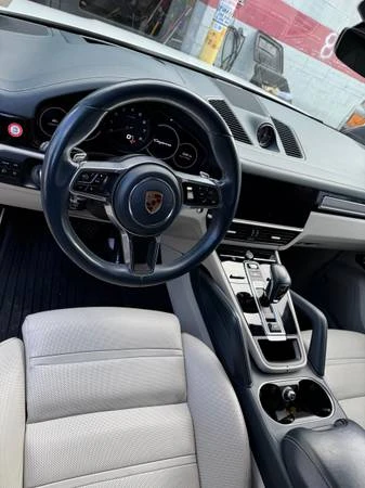 2023 Porsche 9Y0/9Y3 Cayenne - Image 2 of 13