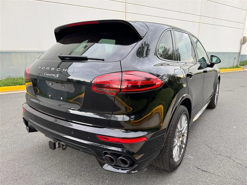 2015 Porsche 958 Cayenne S - Image 11 of 31