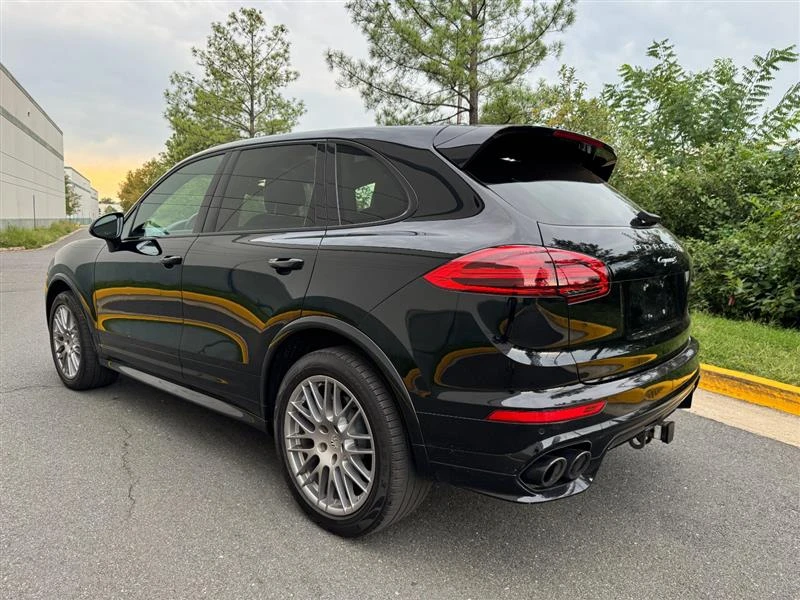2015 Porsche 958 Cayenne S - Image 7 of 31
