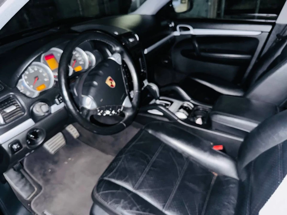 2005 Porsche 955/957 Cayenne S - Image 7 of 13