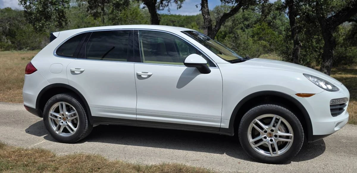 2014 Porsche 958 Cayenne S - Image 5 of 23