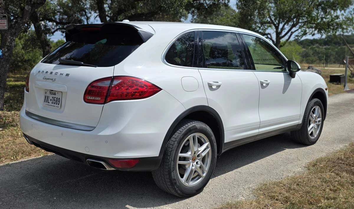 2014 Porsche 958 Cayenne S - Image 6 of 23