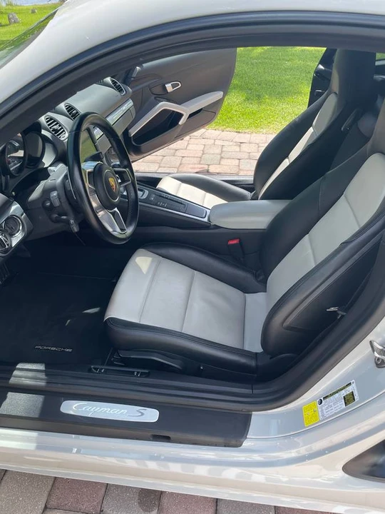 2018 Porsche 718 Cayman S - Image 9 of 16