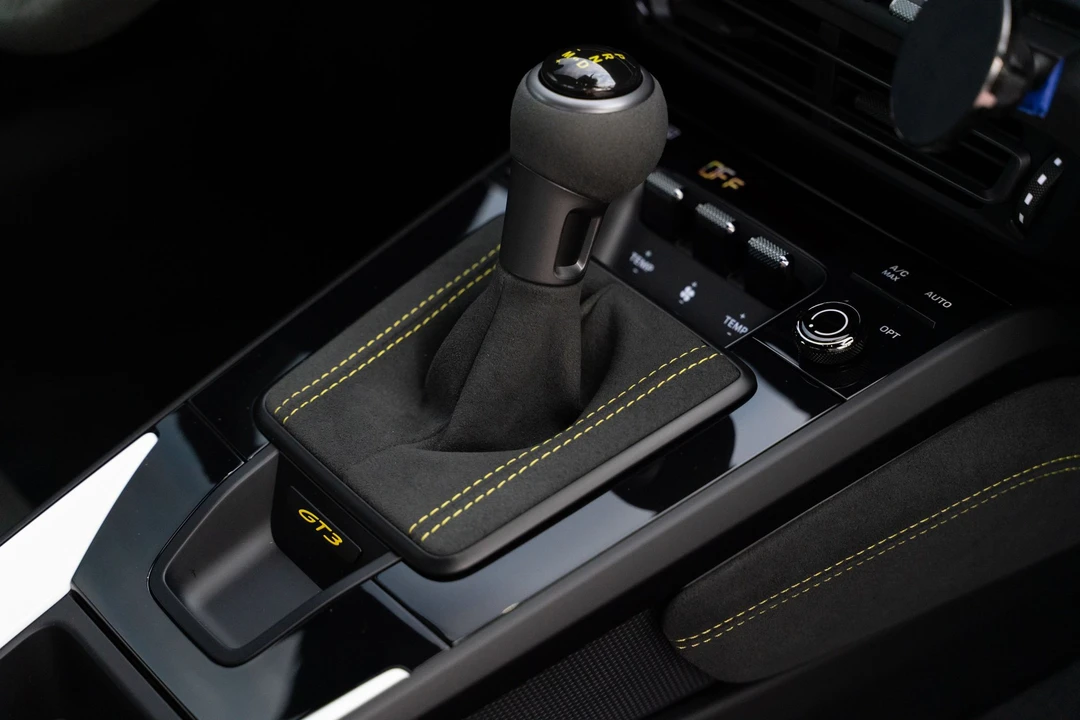 2024 Porsche 992 GT3 - Image 12 of 24