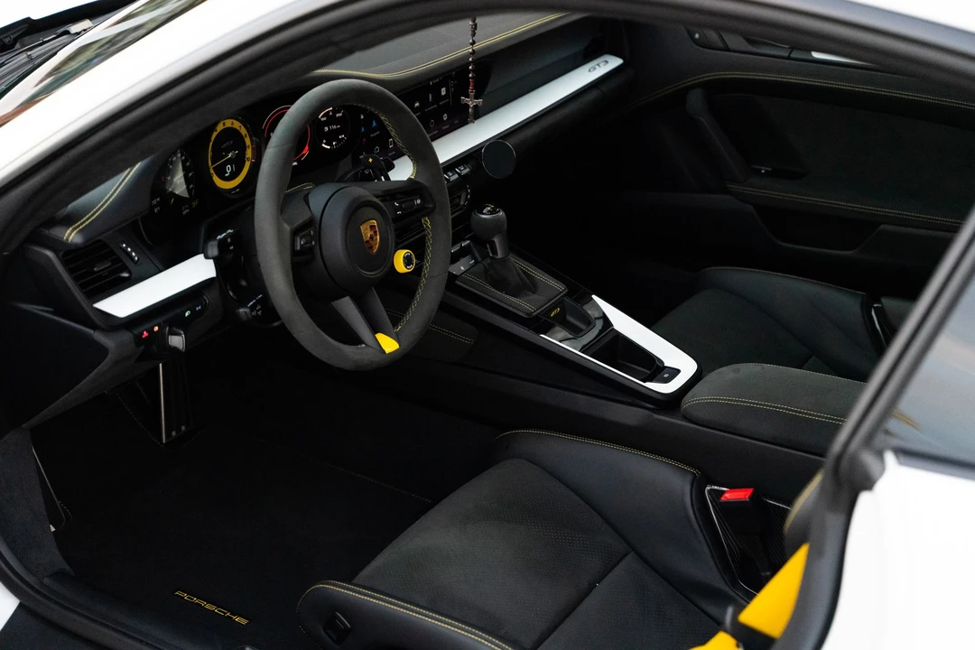 2024 Porsche 992 GT3 - Image 20 of 24