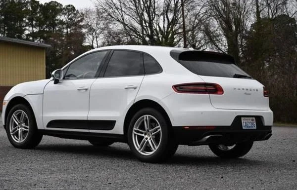 2017 Porsche Macan - Image 5 of 5