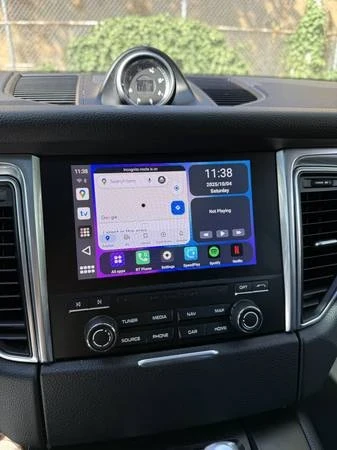 2017 Porsche Macan - Image 7 of 12