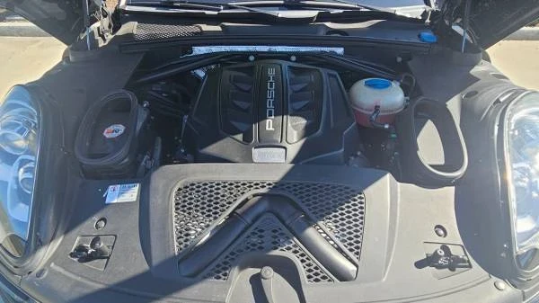 2017 Porsche Macan S - Image 15 of 19