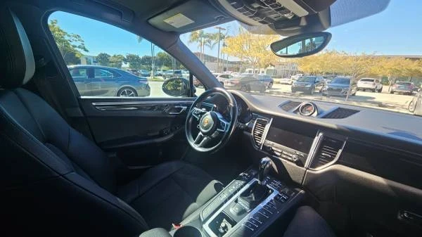 2017 Porsche Macan S - Image 13 of 19
