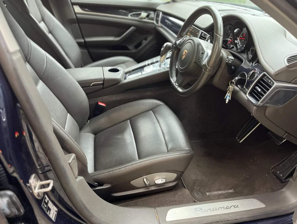 2014 Porsche 970 Panamera - Image 4 of 17