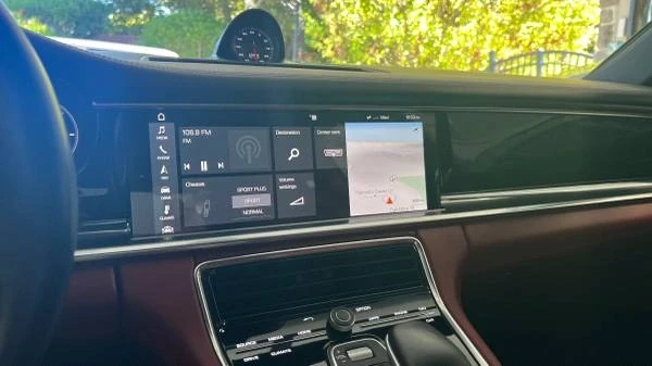 2017 Porsche 970 Panamera 4S - Image 15 of 19