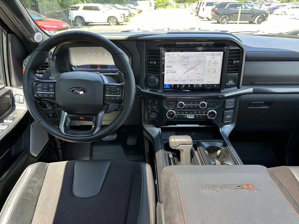 2026 Ford F-150 Raptor 14th Gen - Image 12 of 31