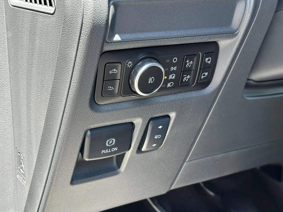 2026 Ford F-150 Raptor 14th Gen - Image 22 of 31