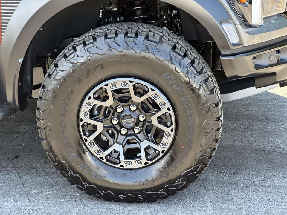 2026 Ford F-150 Raptor 14th Gen - Image 7 of 31