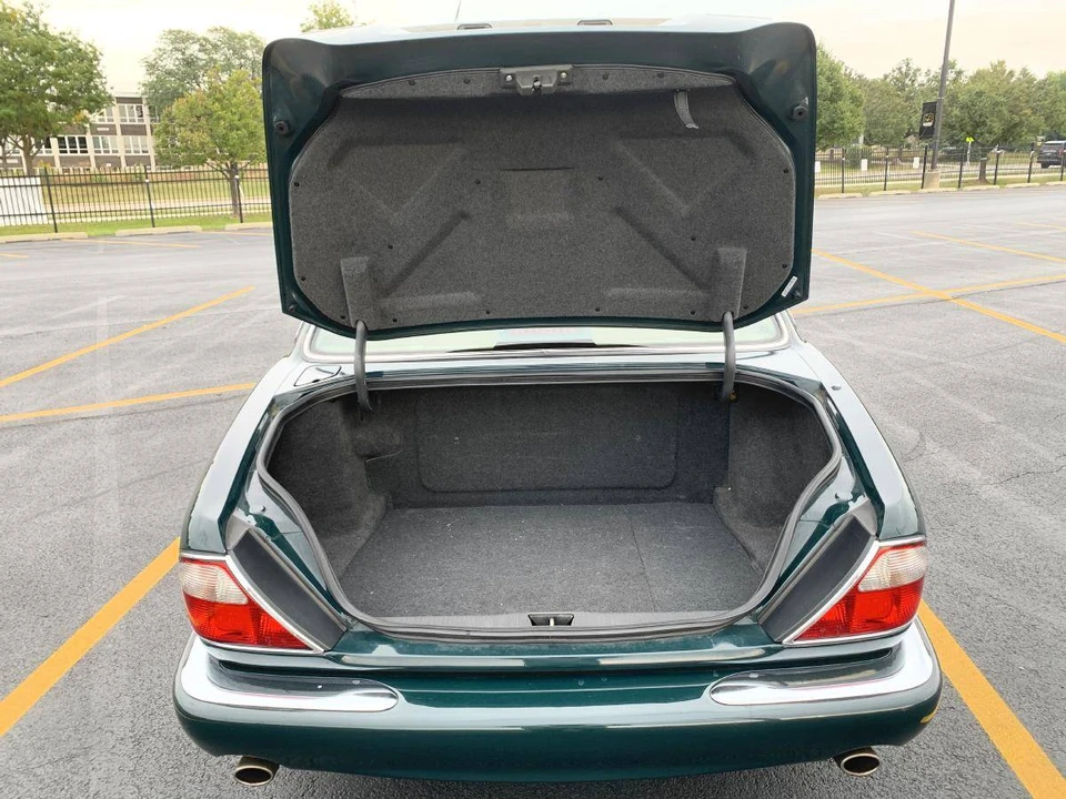 2000 Jaguar X308 XJ - Image 8 of 15