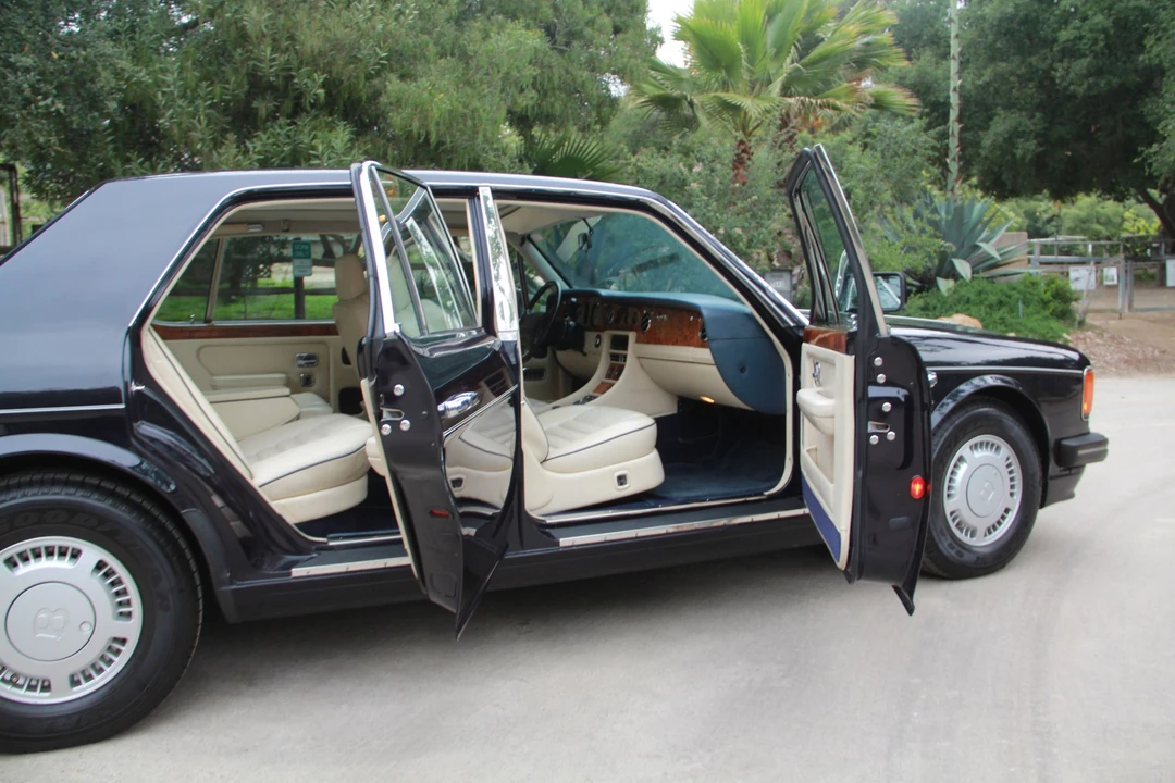 1990 Bentley Continental - Image 2 of 2
