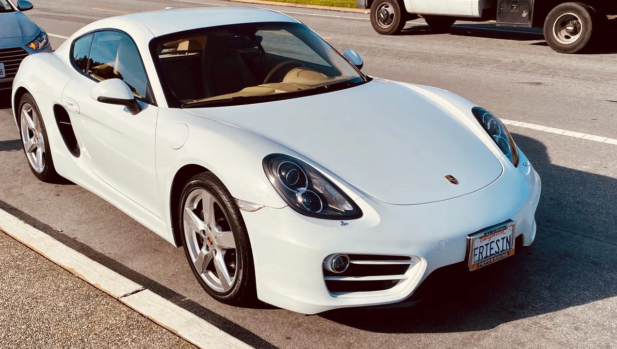 2014 Porsche 981 Cayman S - Image 8 of 31