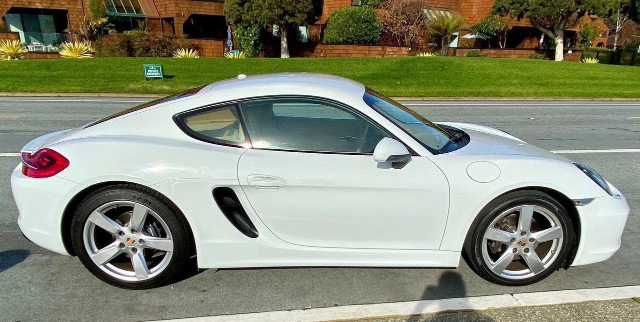 2014 Porsche 981 Cayman S - Image 11 of 31