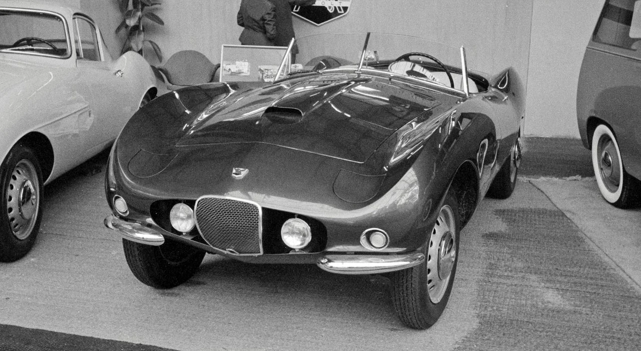 1956 Arnolt - Image 3 of 31