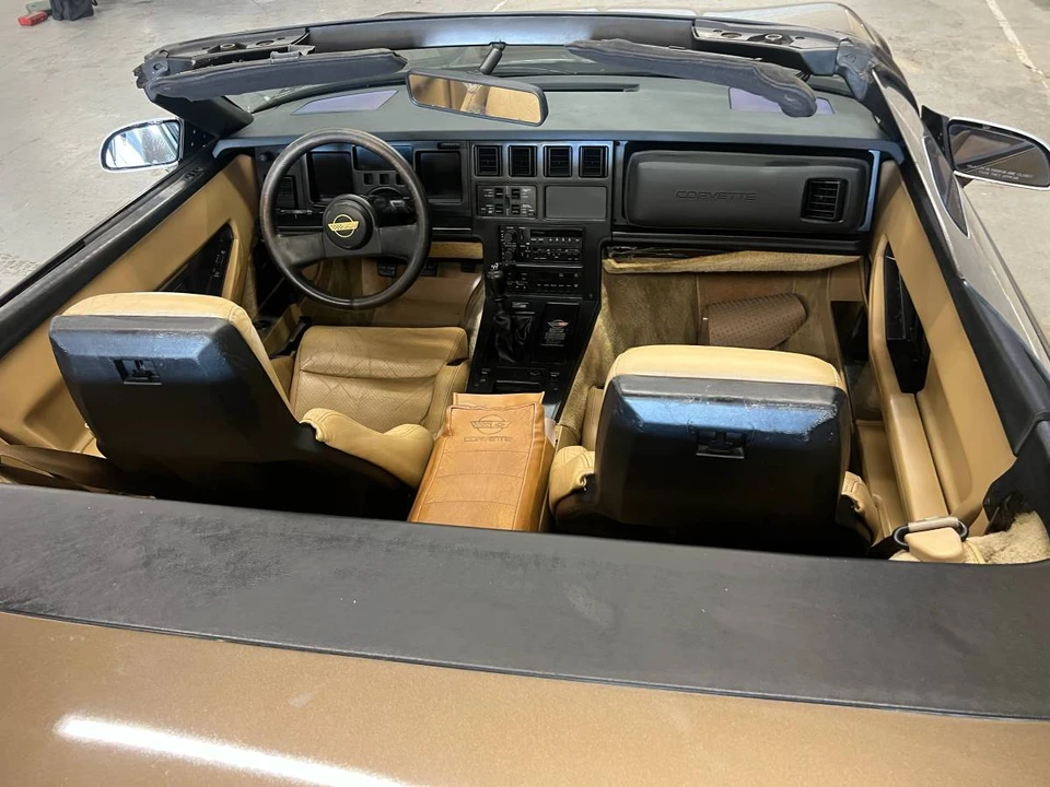1987 Chevrolet Corvette C4 - Image 9 of 17