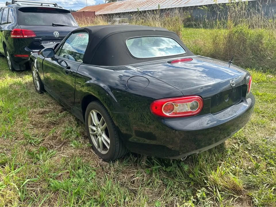 2010 Mazda NC MX-5 Miata - Image 4 of 7