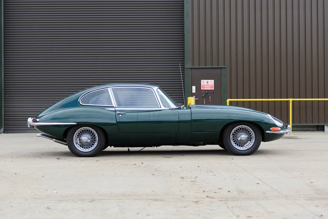 Jaguar E-Type Series 1 2+2 - Image 8 of 31